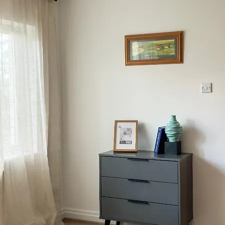 Apartment 2 Bed - Close To Lbu, Headingley Stadium And Ycc *